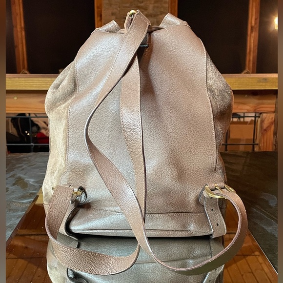 Gucci suede bamboo backpack - Picture 3 of 15